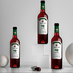 龍騰正在為亞洲紅石榴葡萄酒包裝做創(chuàng  )意